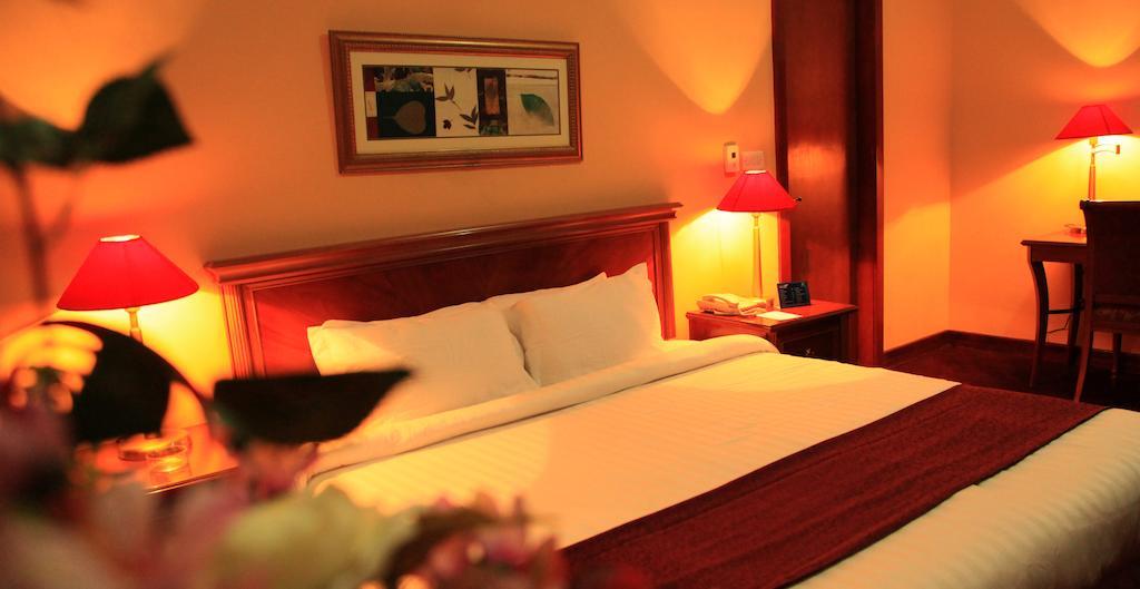 Mirador Hotel Manama Luaran gambar