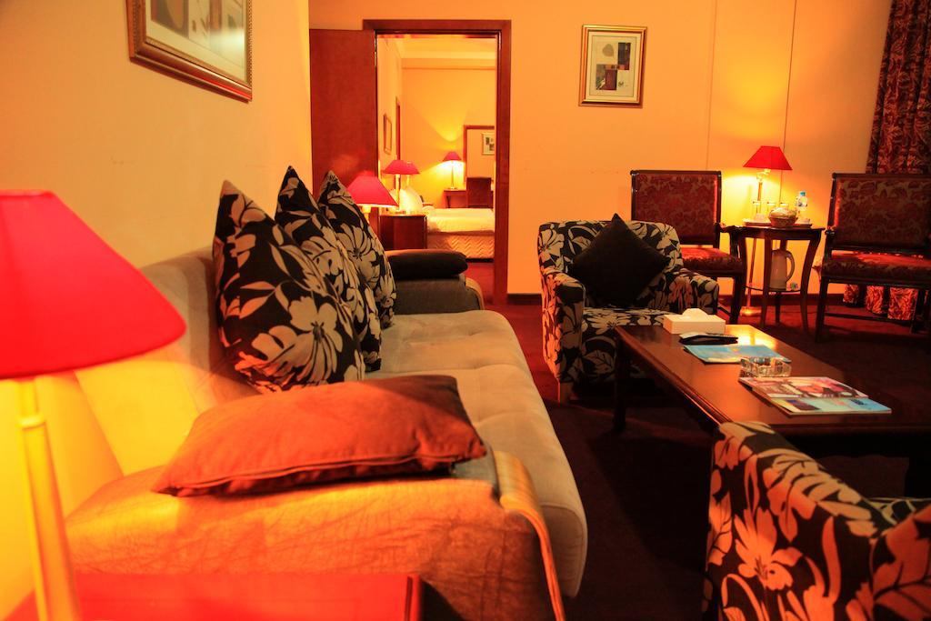 Mirador Hotel Manama Luaran gambar