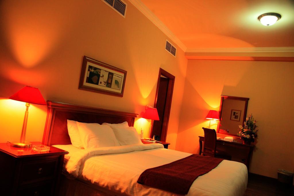 Mirador Hotel Manama Luaran gambar